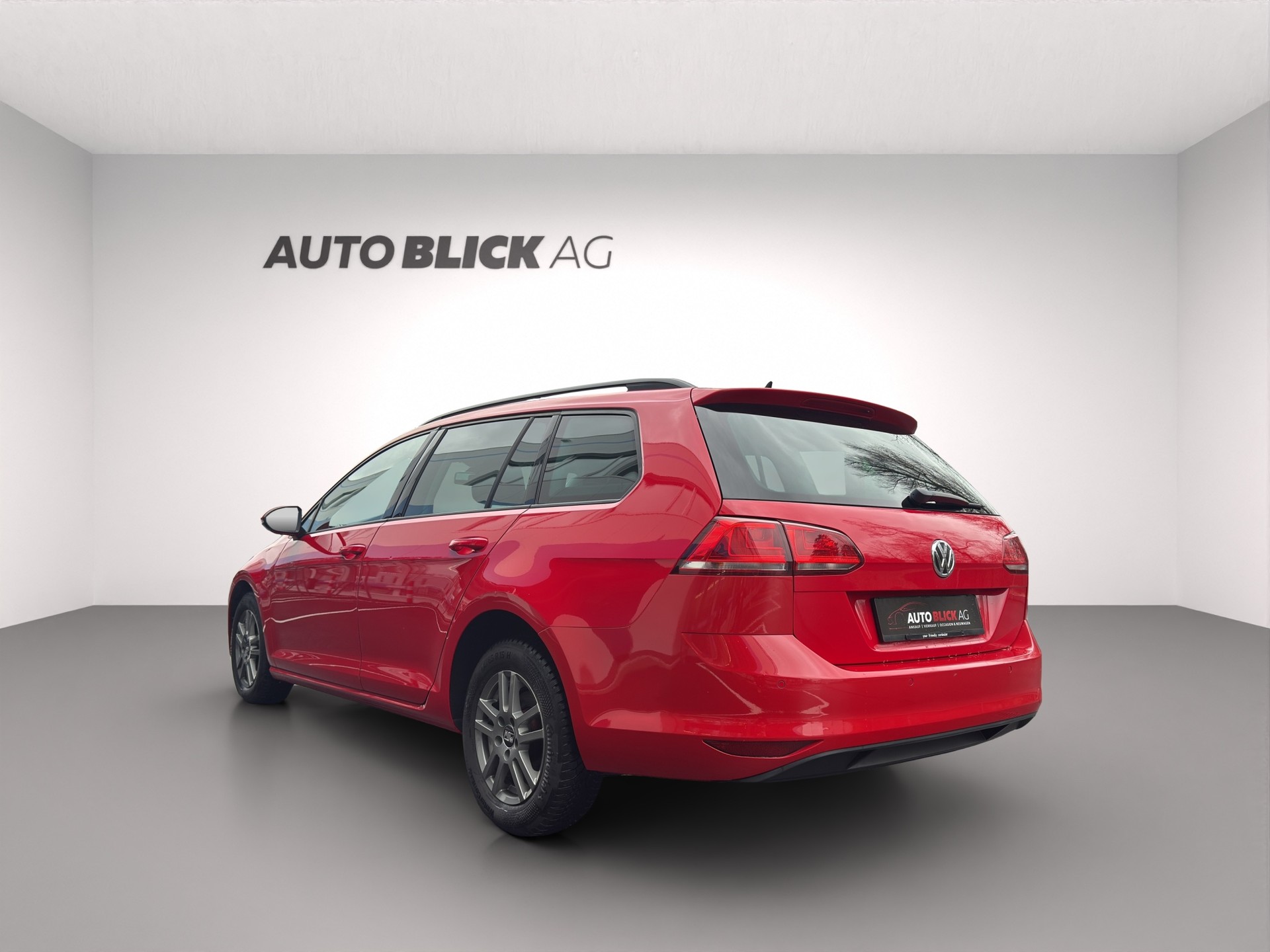 VW Golf Variant 1.4 TGI BlueMotion Comfortline DSG-image-6