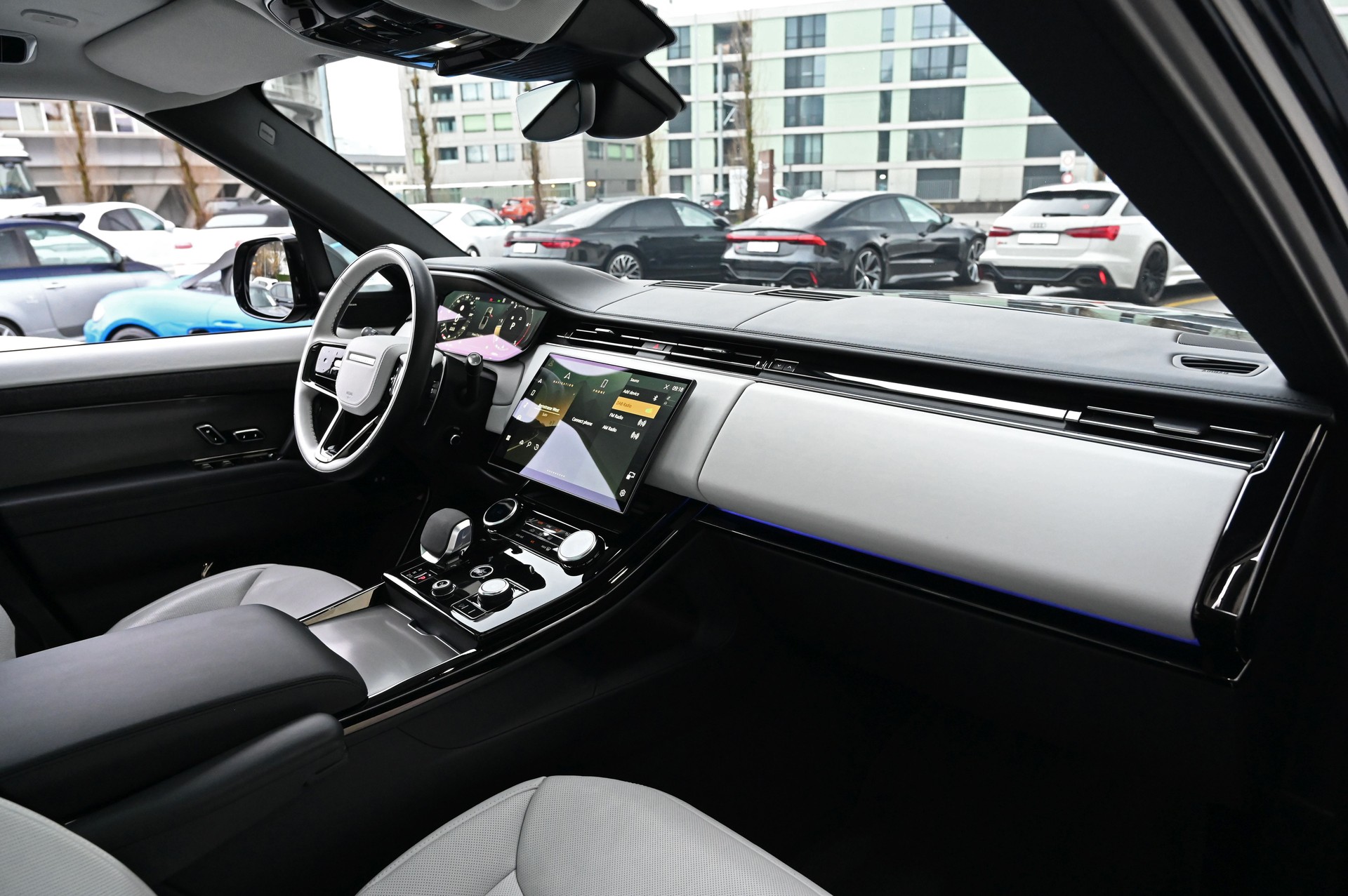 LAND ROVER Range Rover Sport D300 3.0 TD6 MHEV Dynamic SE Automatic Santorini Black-image-28