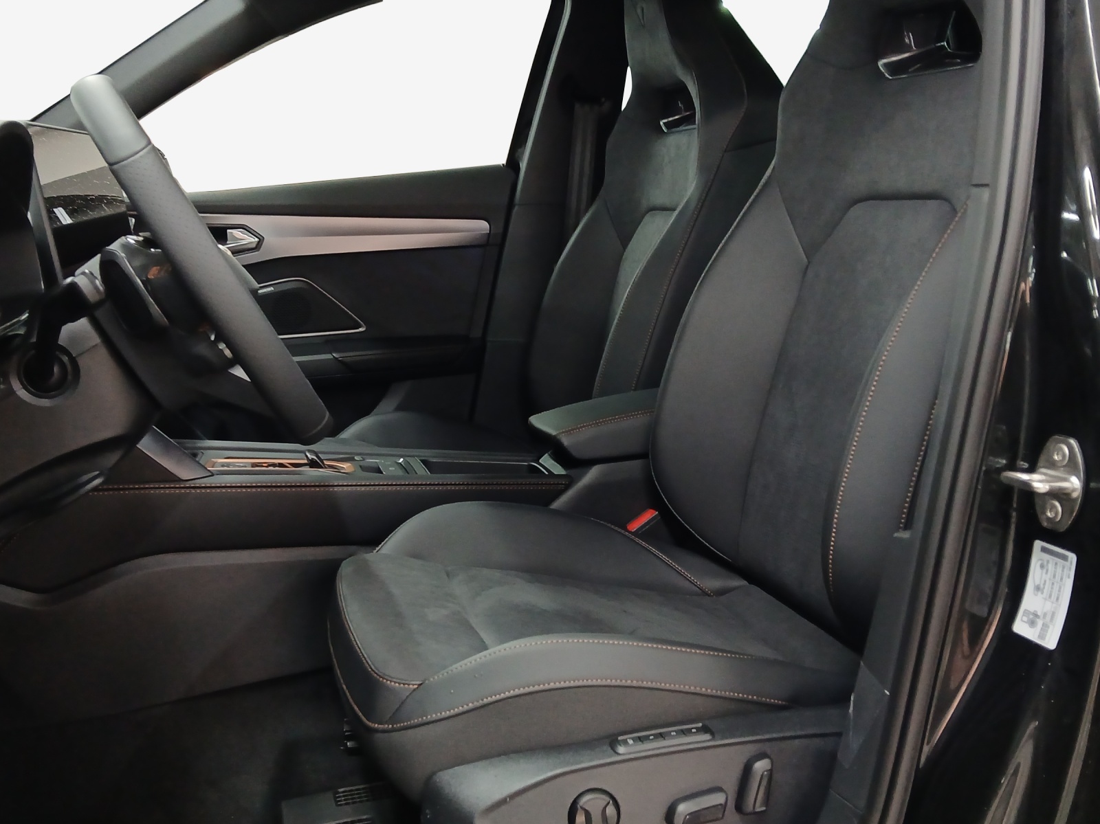 CUPRA Formentor 1.5 e-HYBRID pHEV VZ DSG-image-7
