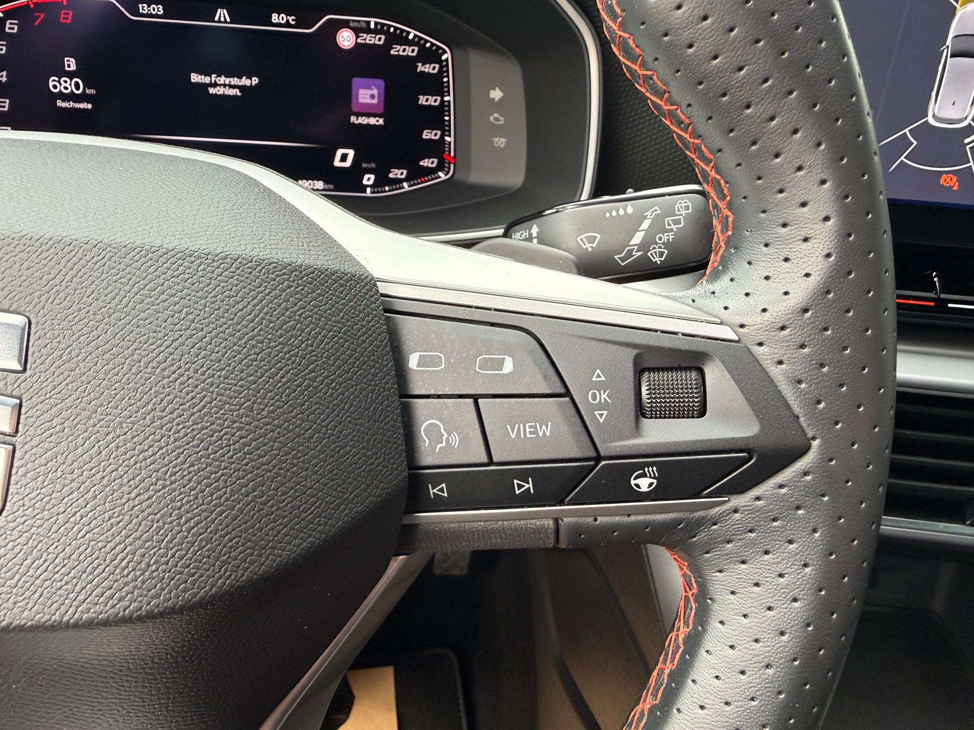 SEAT Leon 1.5 eTSI mHEV DSG FR °° 5 Jahre / 100'000 KM Garantie °°-image-19