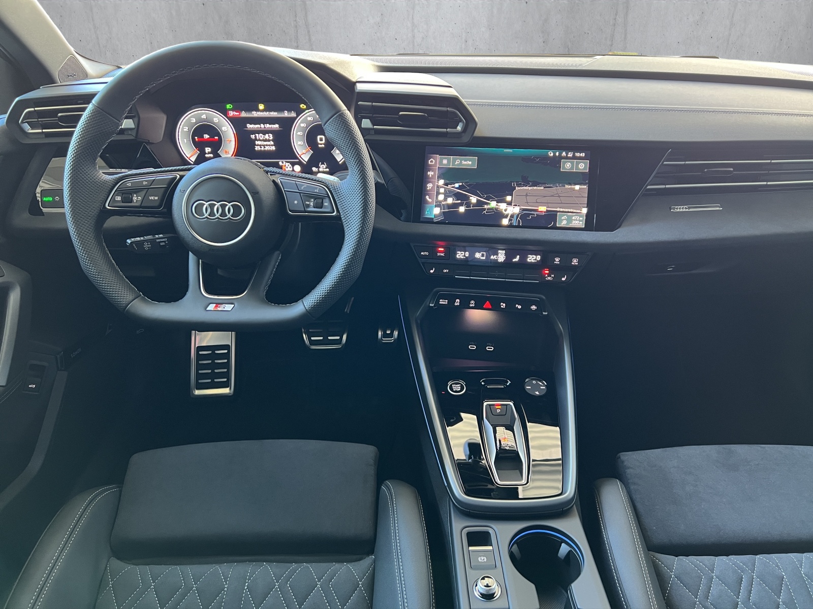 AUDI A3 Sportback TFSI 110 kW S line Attraction S tronic-image-9