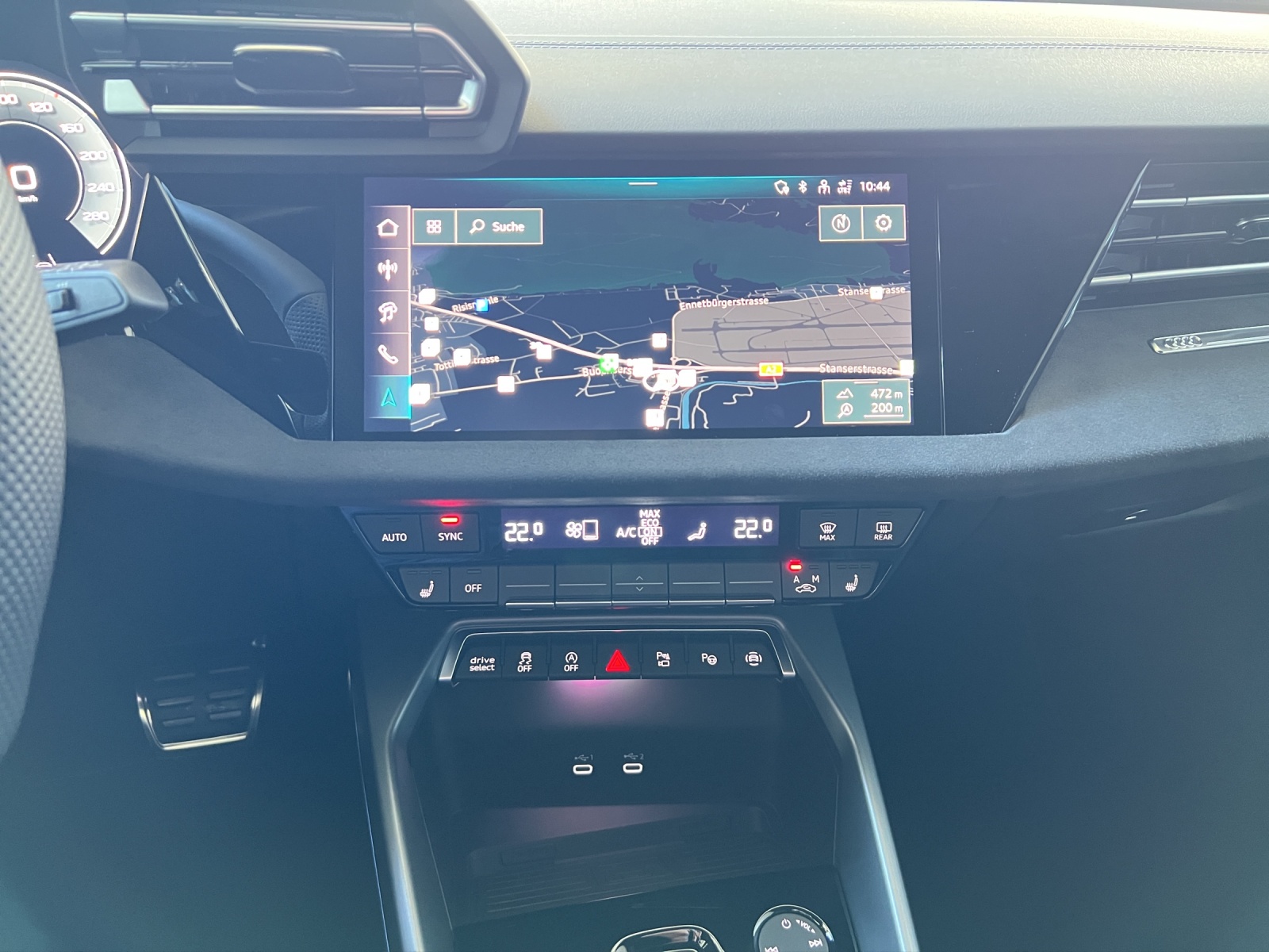 AUDI A3 Sportback TFSI 110 kW S line Attraction S tronic-image-11