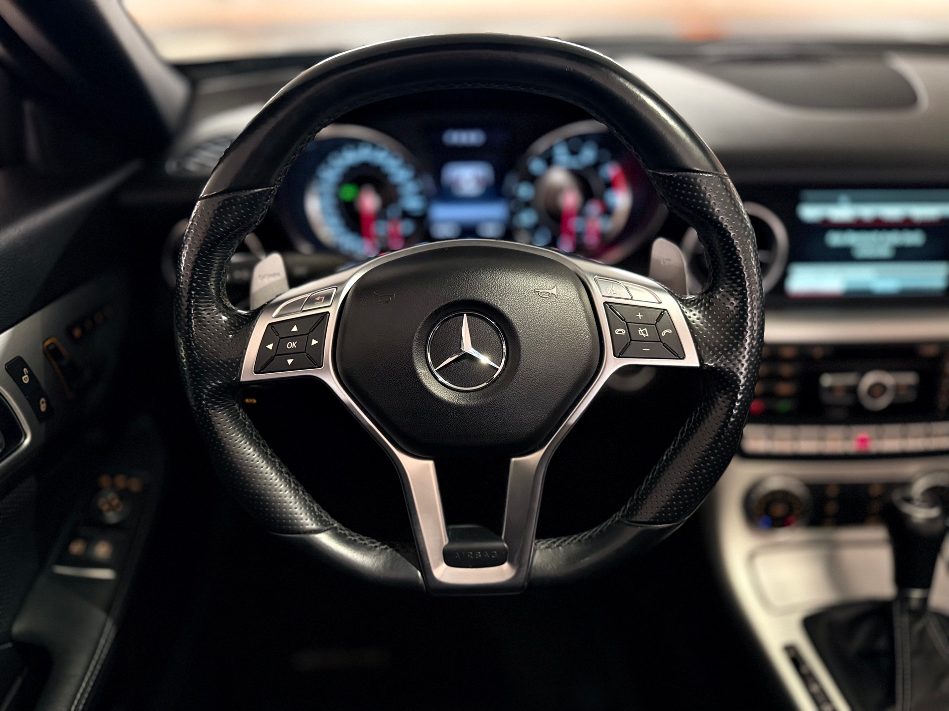 MERCEDES-BENZ SLK 55 AMG 7G-Tronic Speedshift Plus-image-11