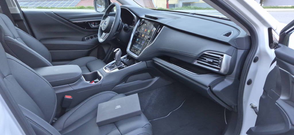 SUBARU Outback 2.5i Final Edition-image-11