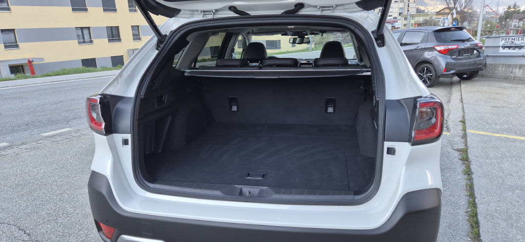 SUBARU Outback 2.5i Final Edition-image-4