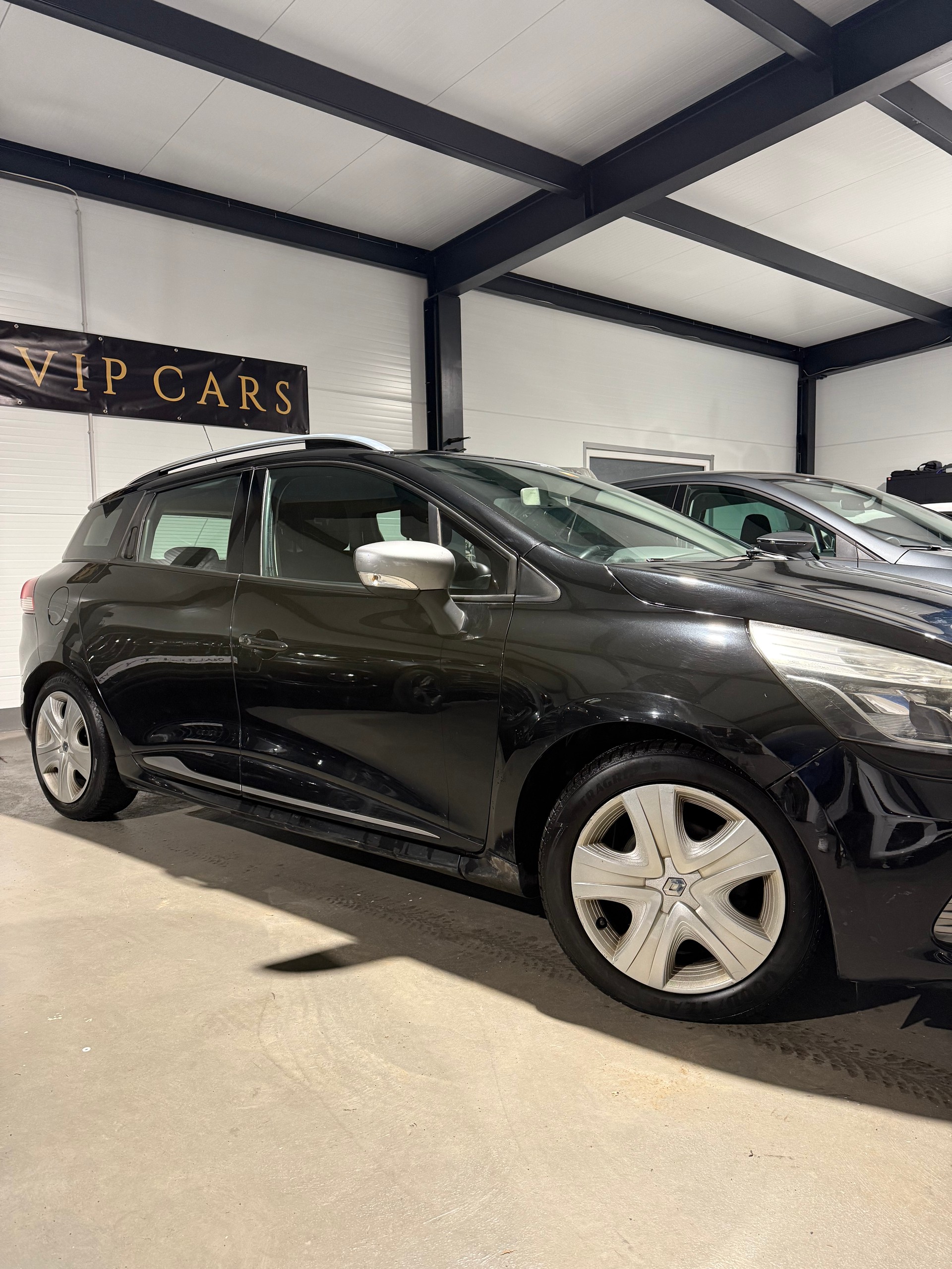 RENAULT Clio Grandtour 1.2 16V T GT EDC-image-7