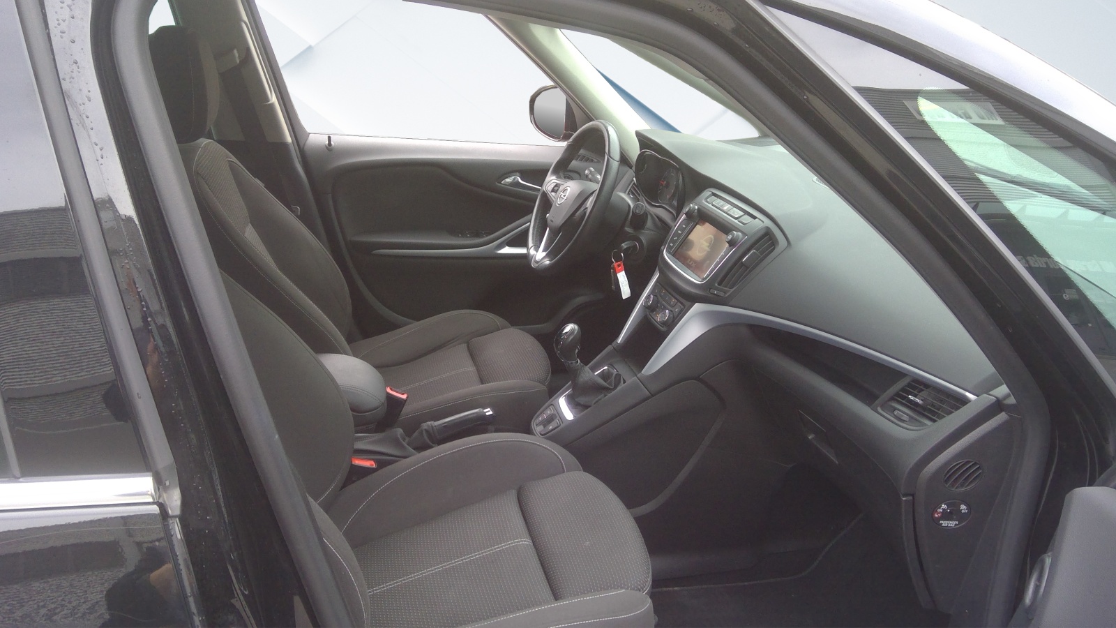 OPEL Zafira 1.6i 16V Turbo OPC Line-image-4