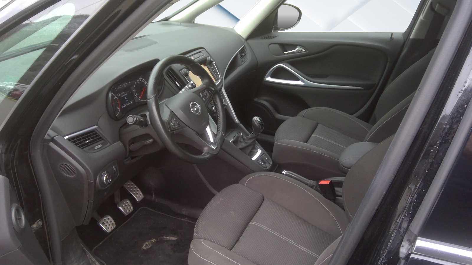 OPEL Zafira 1.6i 16V Turbo OPC Line-image-10