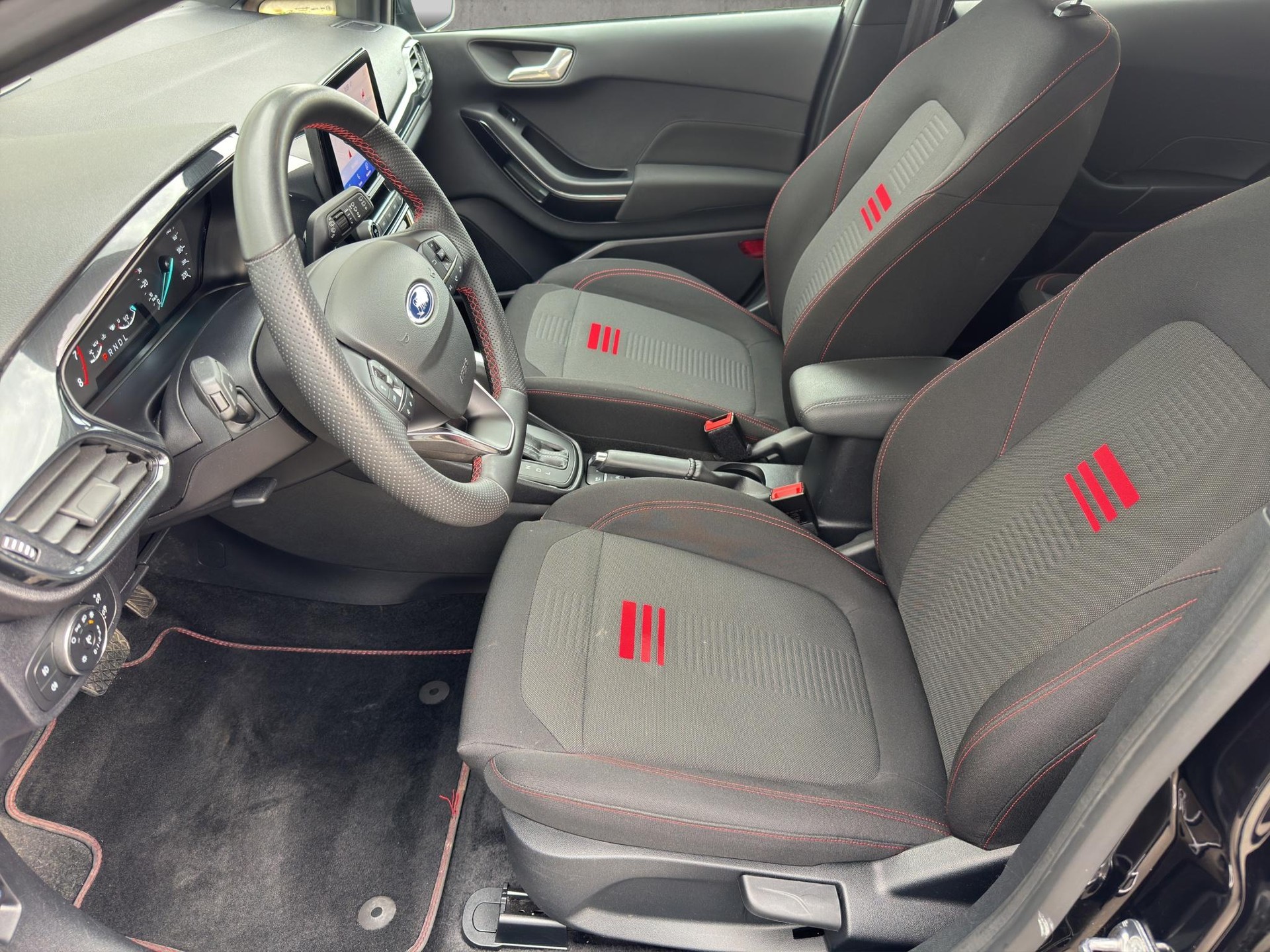 FORD Fiesta 1.0 EcoB Hybrid ST-Line X-image-10