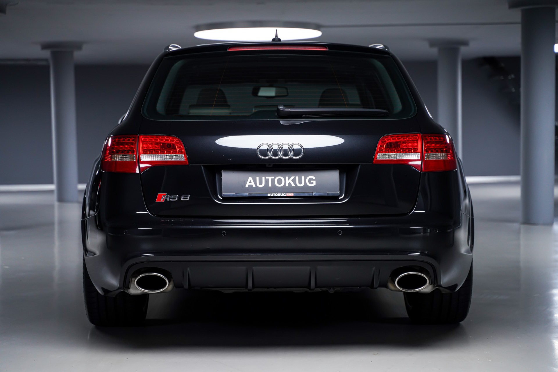 AUDI RS6 Avant 5.0 TFSI V10 quattro tiptronic-image-5