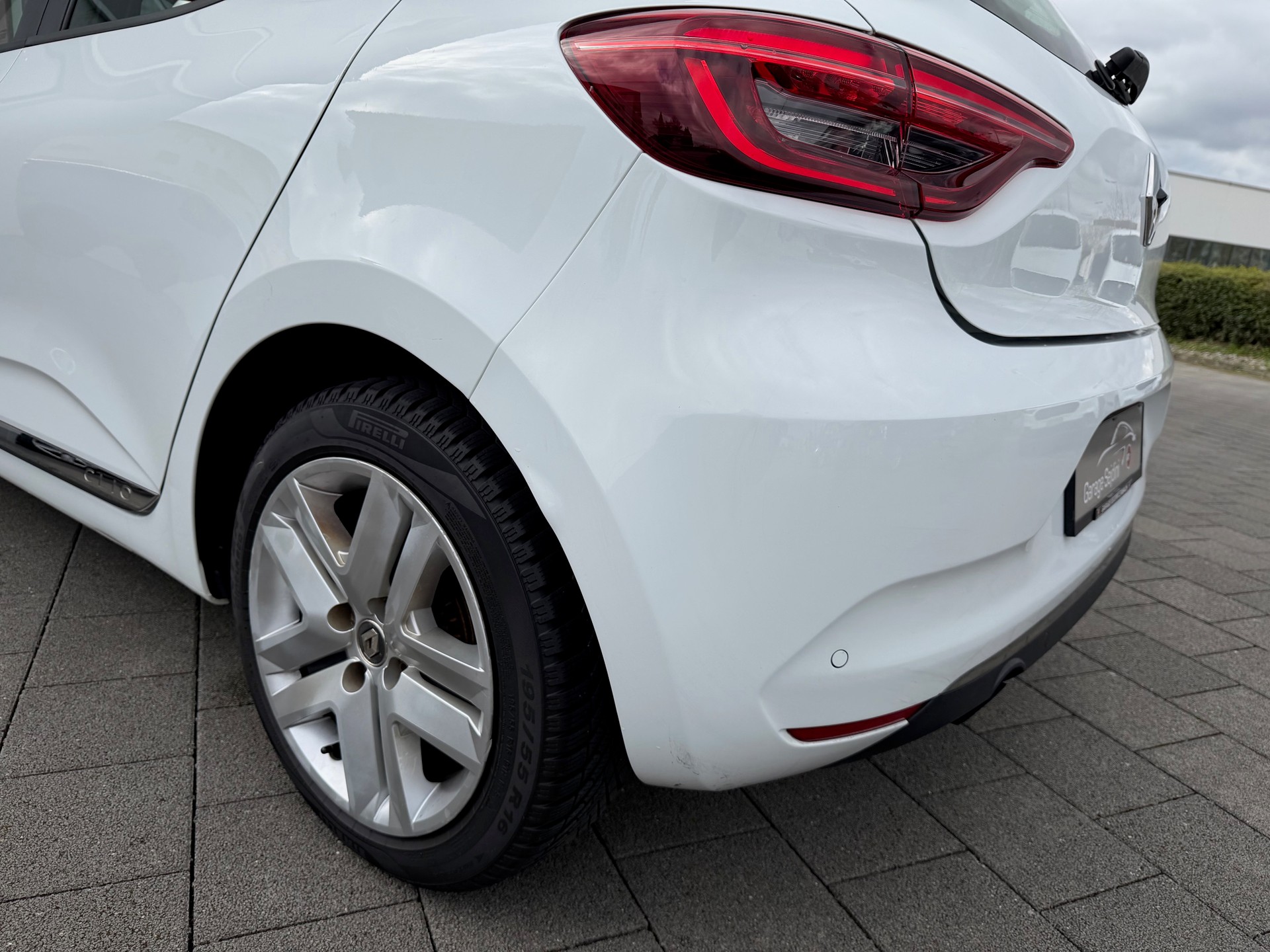 RENAULT Clio 1.0 Business-image-6