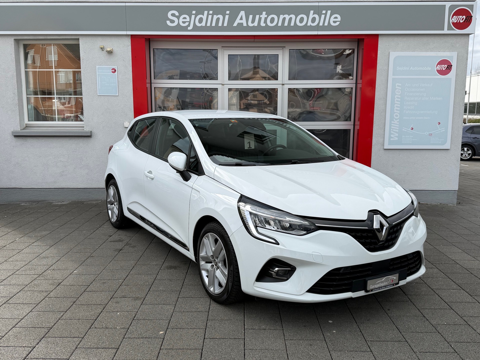 RENAULT Clio 1.0 Business-image-3