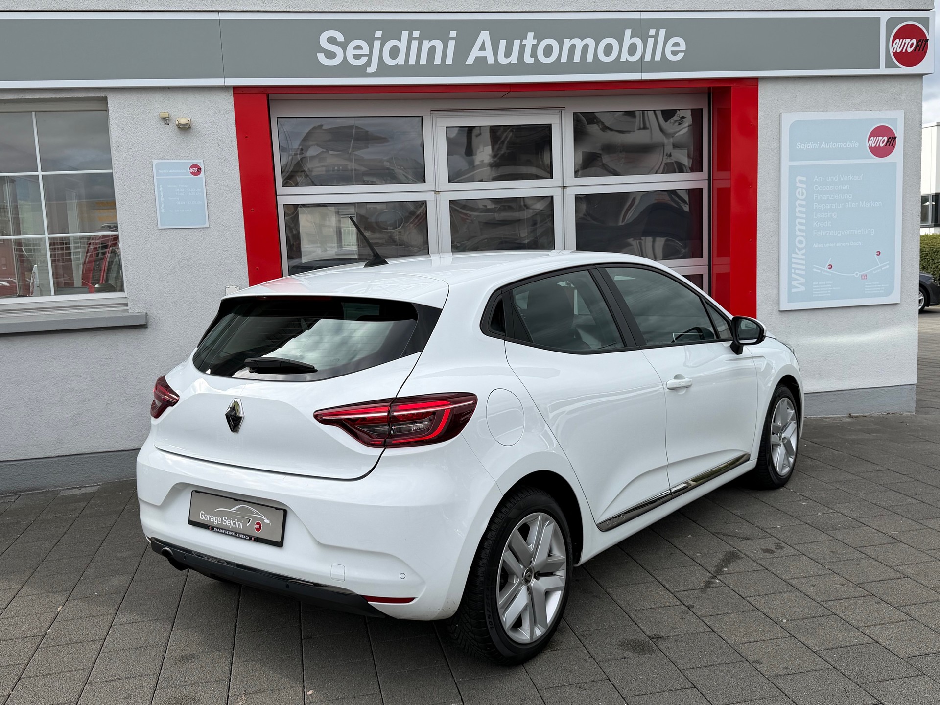 RENAULT Clio 1.0 Business-image-4