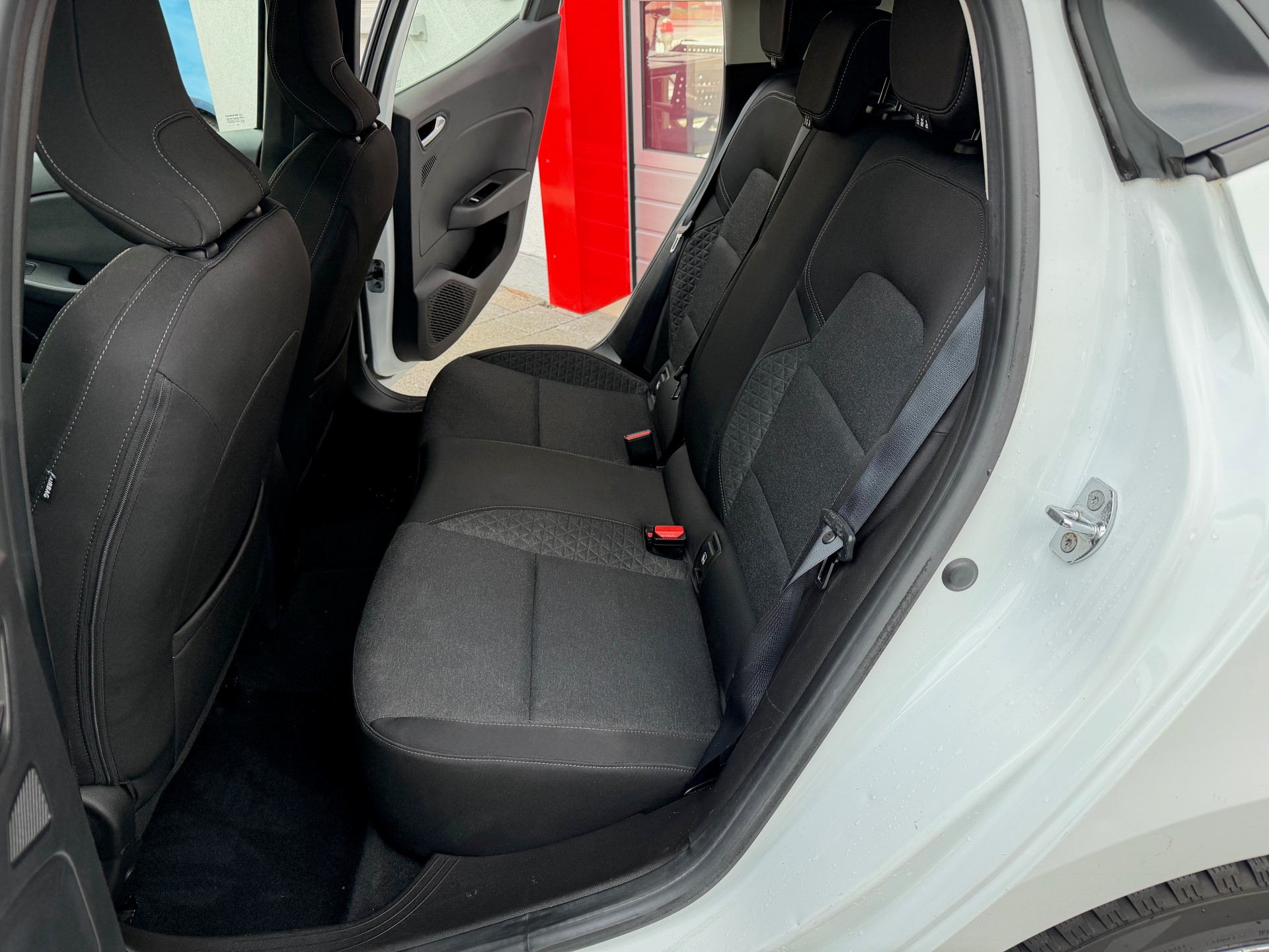 RENAULT Clio 1.0 Business-image-14