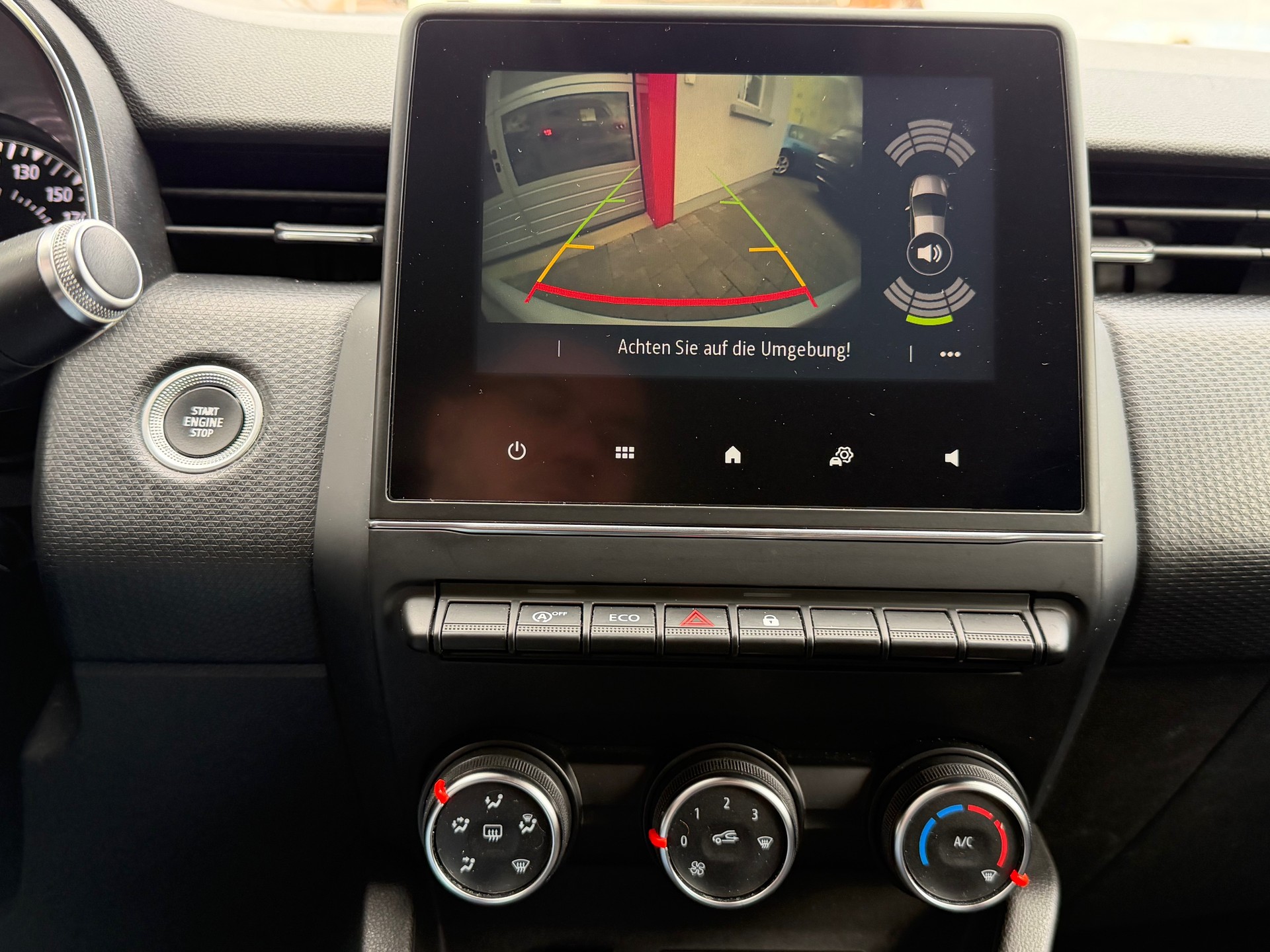 RENAULT Clio 1.0 Business-image-9