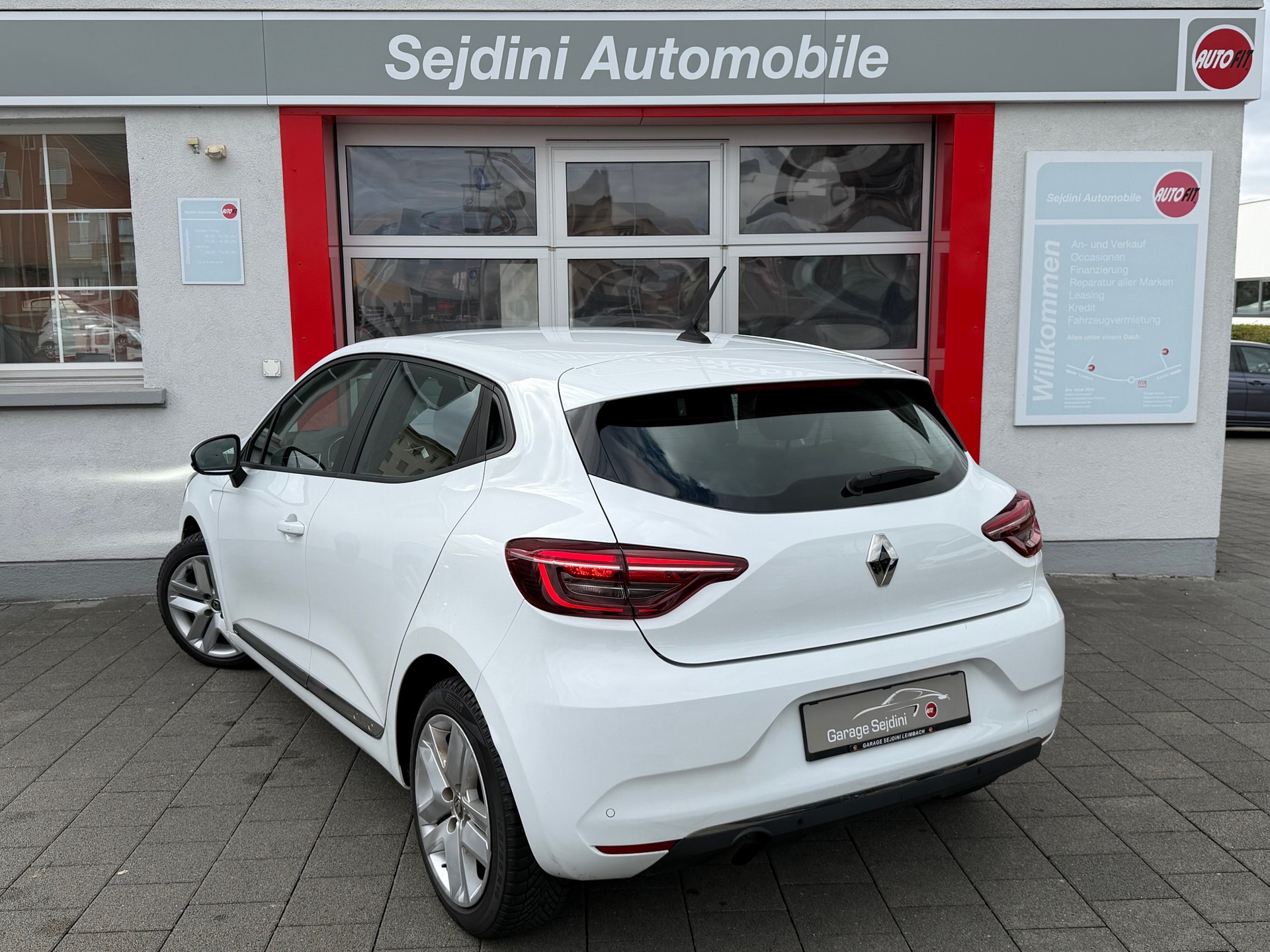 RENAULT Clio 1.0 Business-image-5