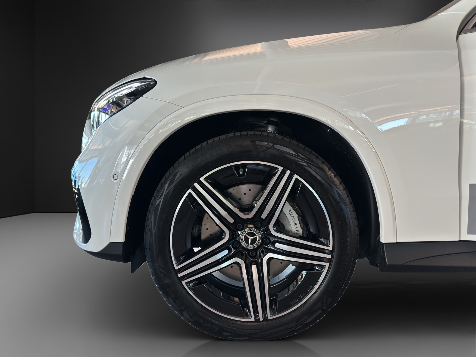 MERCEDES-BENZ GLC 300 4Matic 9G-Tronic AMG Line-image-7