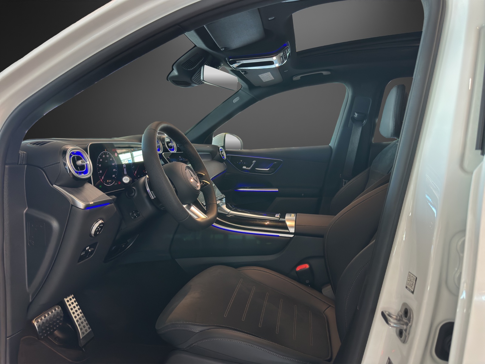 MERCEDES-BENZ GLC 300 4Matic 9G-Tronic AMG Line-image-8
