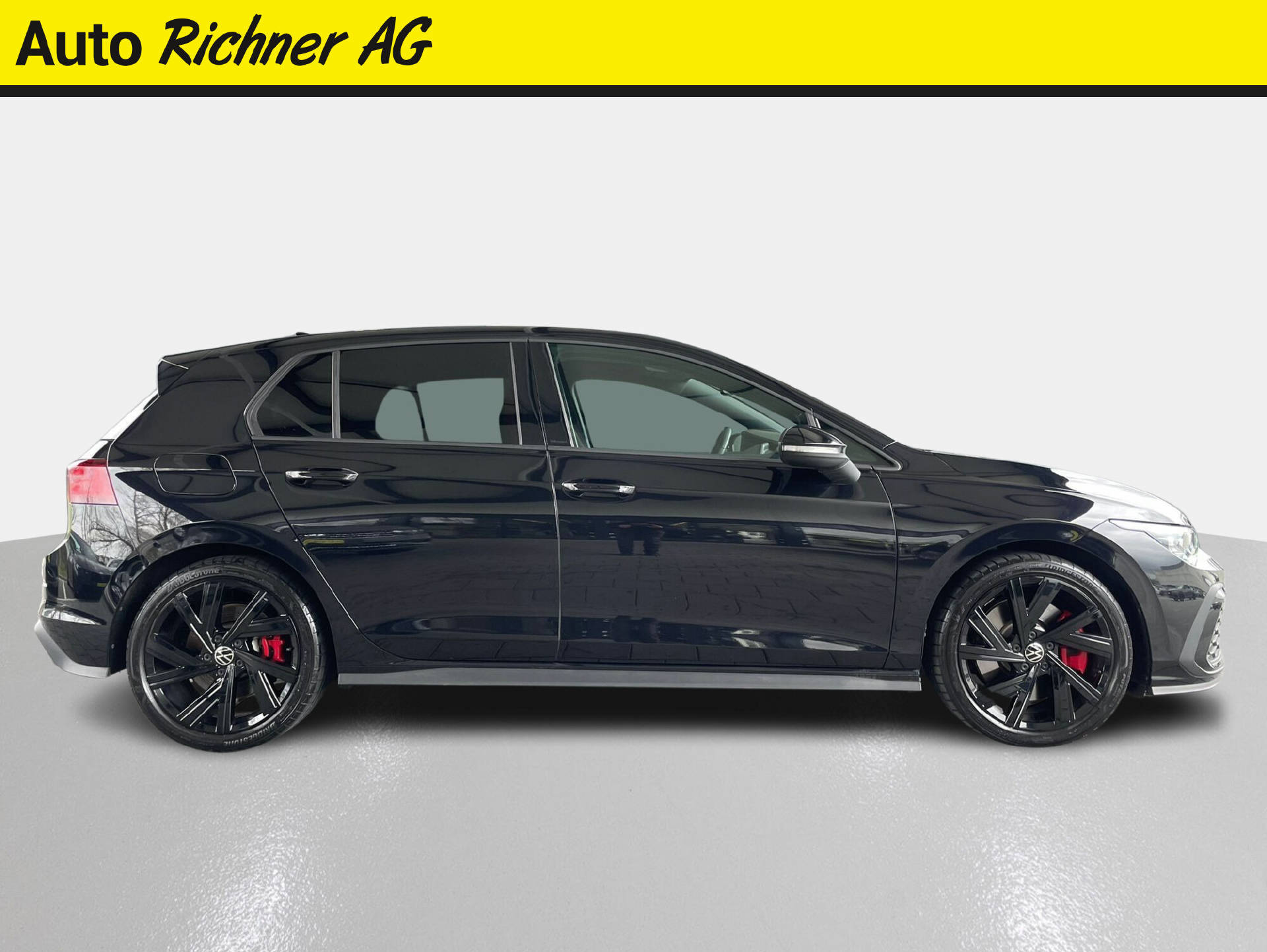 VW Golf VIII 2.0 TSI GTI DSG-image-2