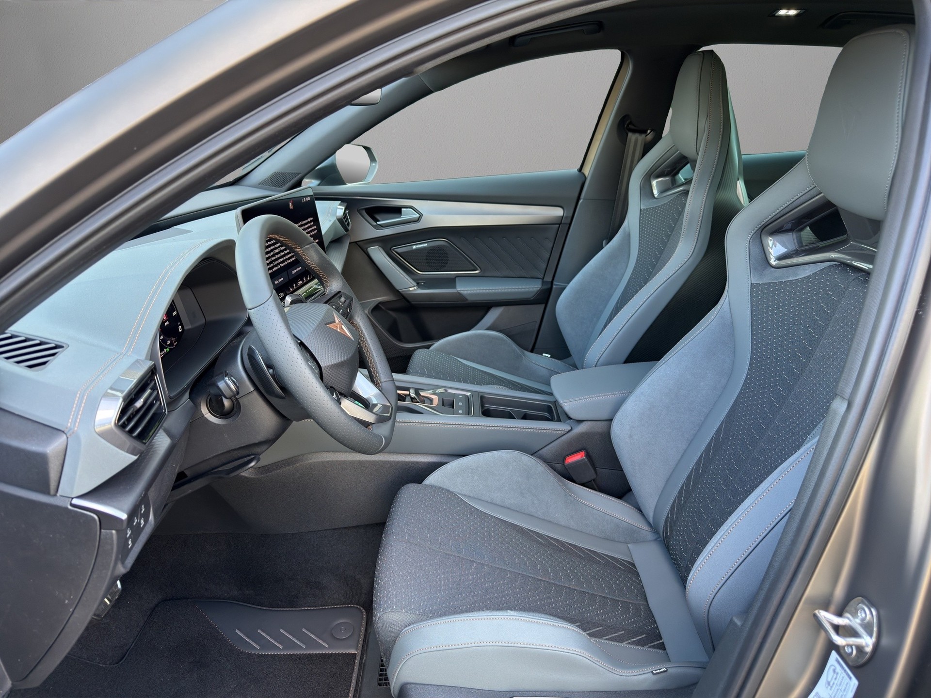 CUPRA Formentor 2.5TSI VZ5 Prime Edition 4Drive DSG-image-4