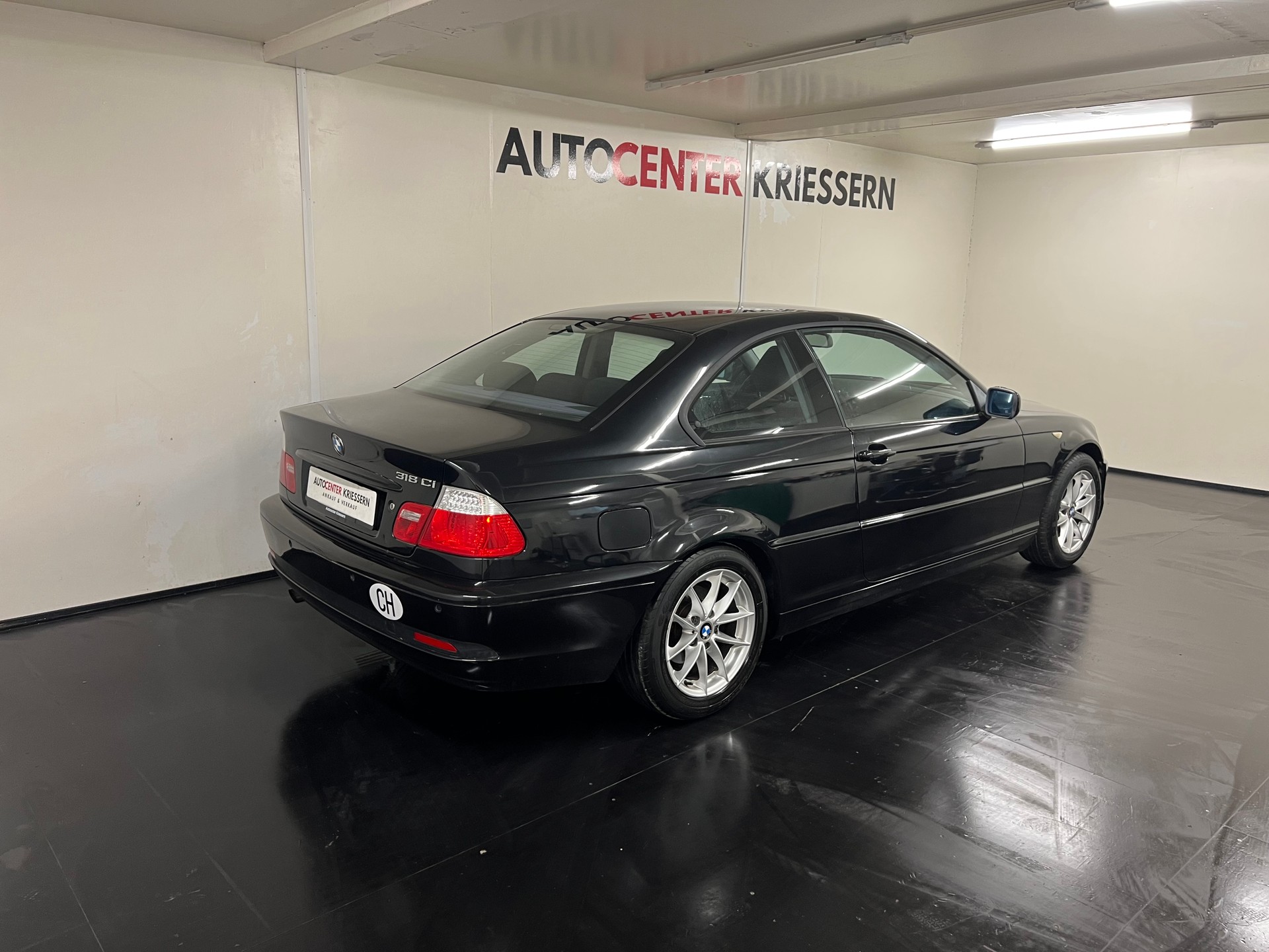 BMW 318Ci Coupé-image-4