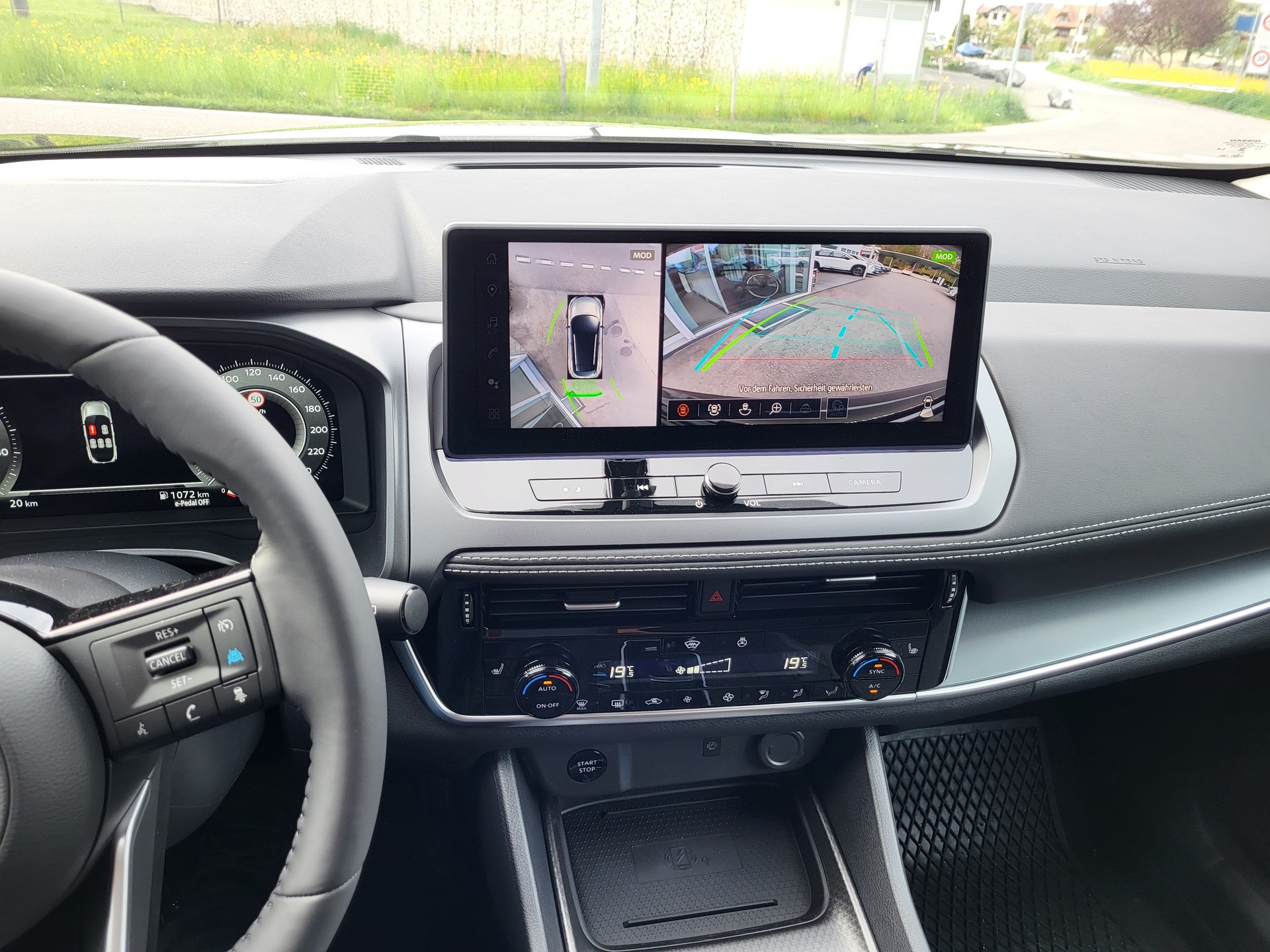 NISSAN Qashqai 1.5 VC-T N-Connecta-image-11