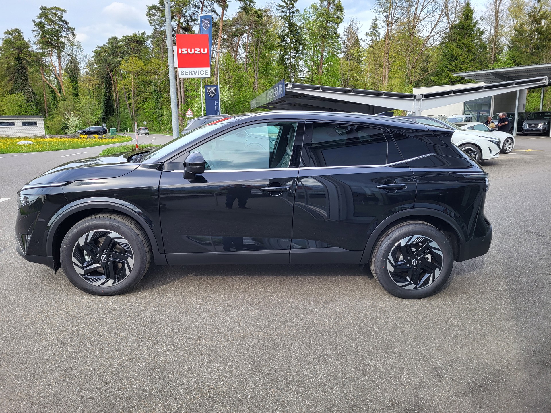 NISSAN Qashqai 1.5 VC-T N-Connecta-image-2
