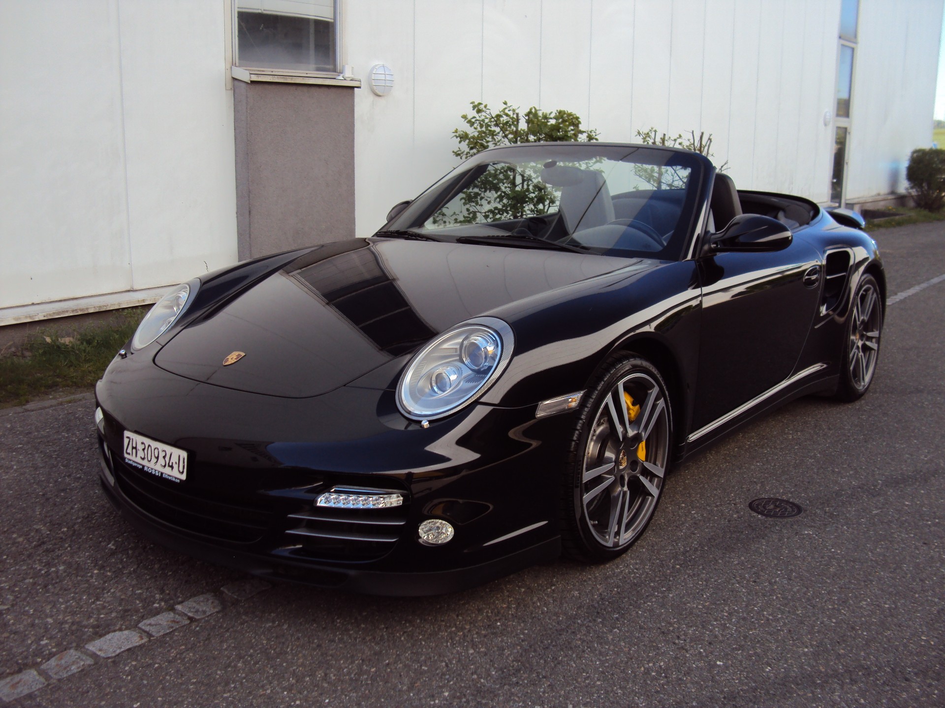 PORSCHE 911 Cabrio Turbo S PDK-image-0
