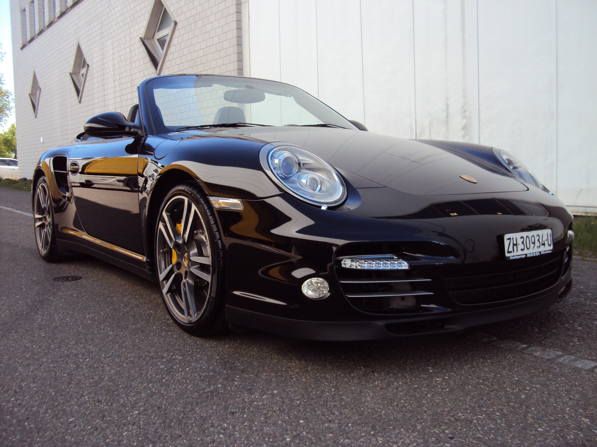 PORSCHE 911 Cabrio Turbo S PDK-image-1