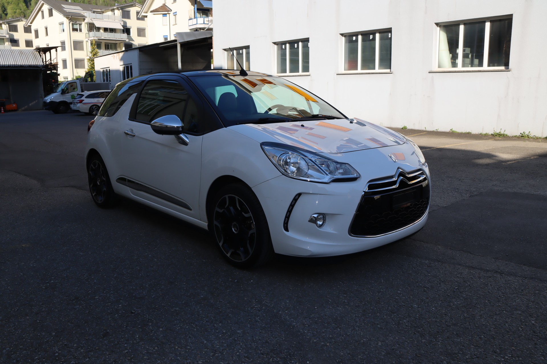 DS AUTOMOBILES DS3 Cabrio 1.6 THP Sport Chic-image-6