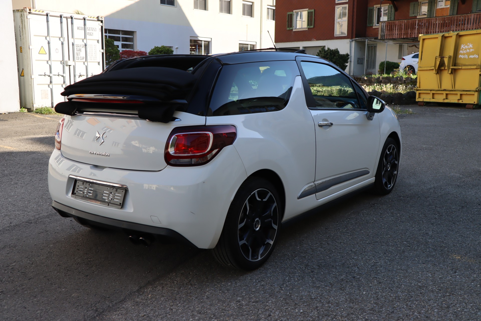 DS AUTOMOBILES DS3 Cabrio 1.6 THP Sport Chic-image-4