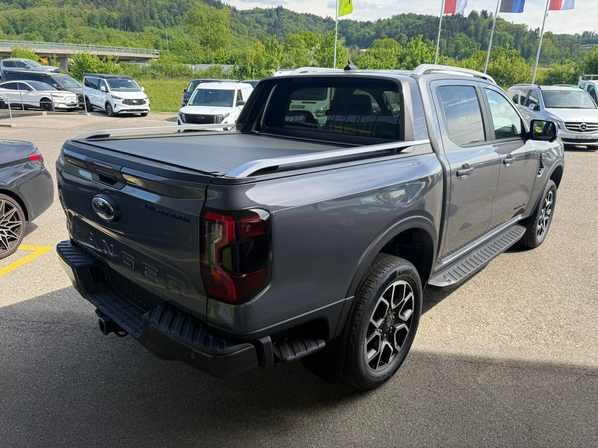 FORD Ranger Wildtrak 2.0 Eco Blue e-4WD Automat-image-5