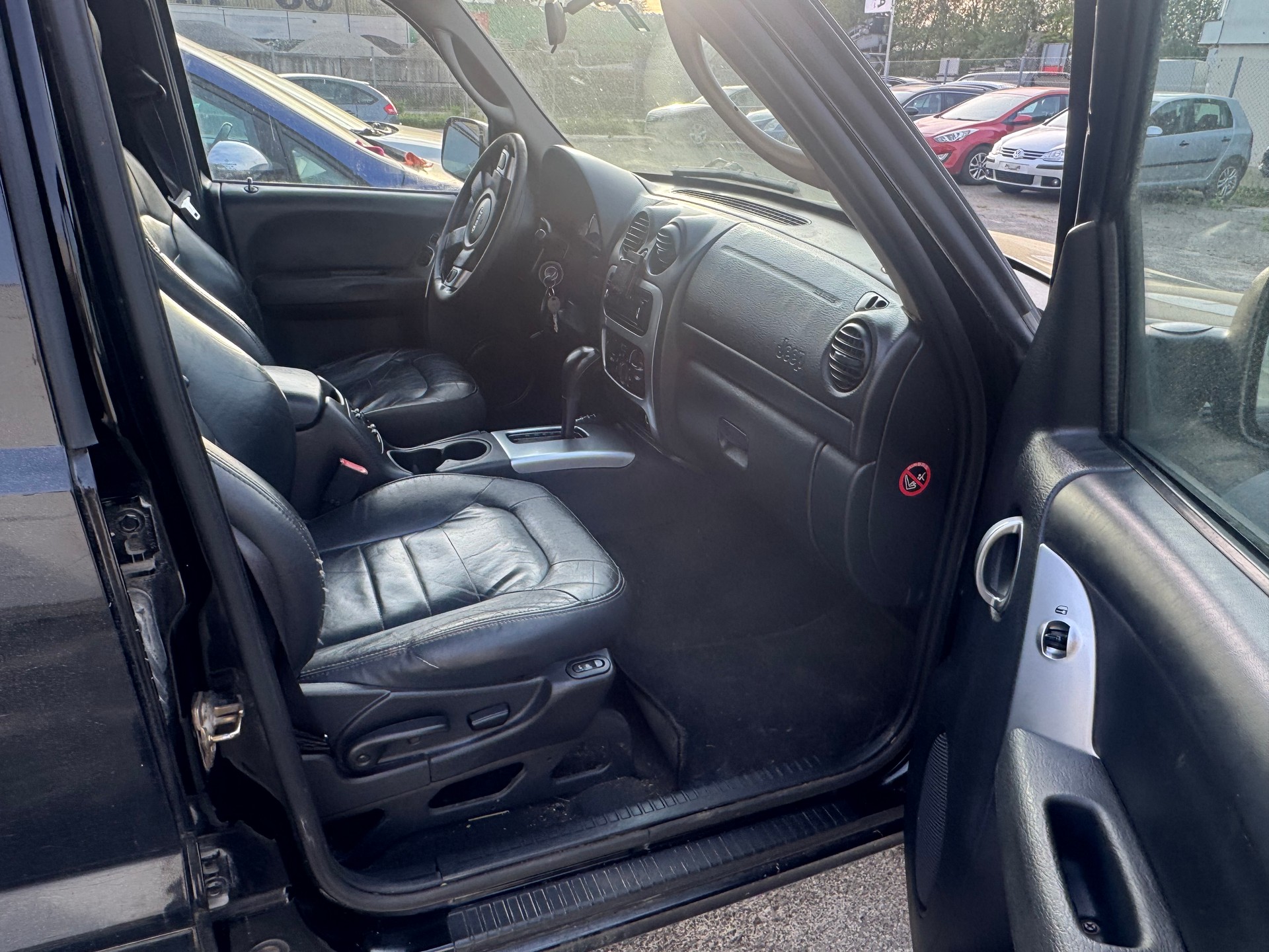 JEEP Cherokee 2.8 CRD Extreme Sport-image-10