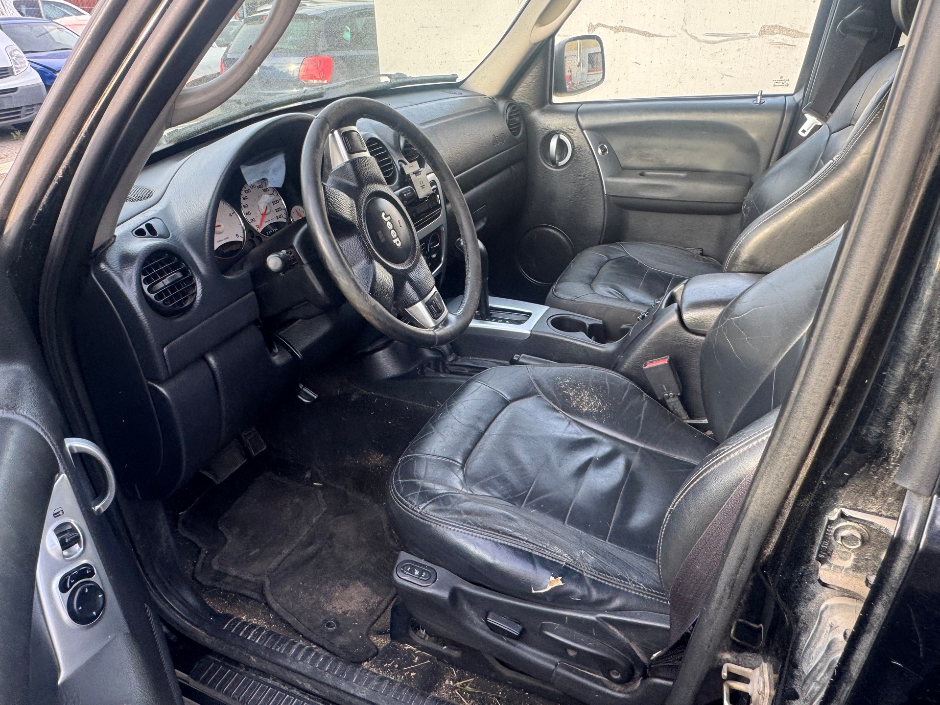 JEEP Cherokee 2.8 CRD Extreme Sport-image-9