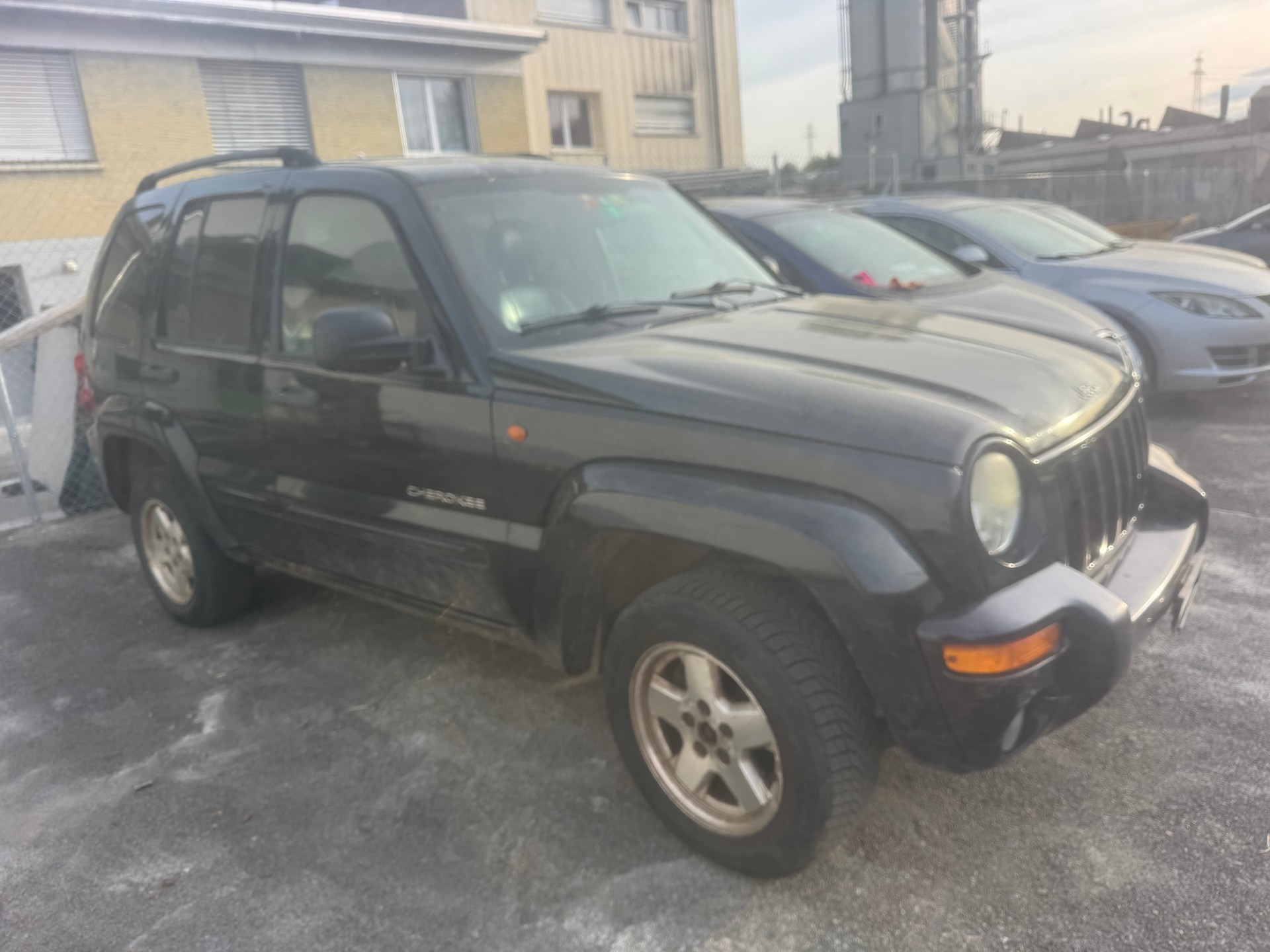 JEEP Cherokee 2.8 CRD Extreme Sport-image-2