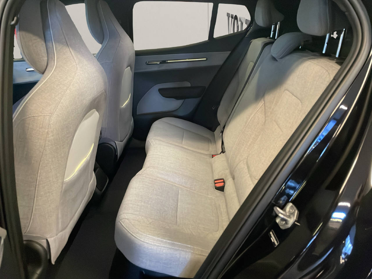 VOLVO EX30 E60 Ultra-image-7