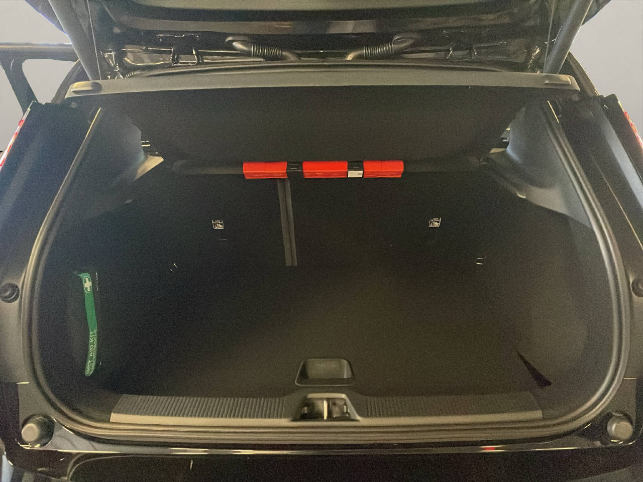 VOLVO EX30 E60 Ultra-image-11