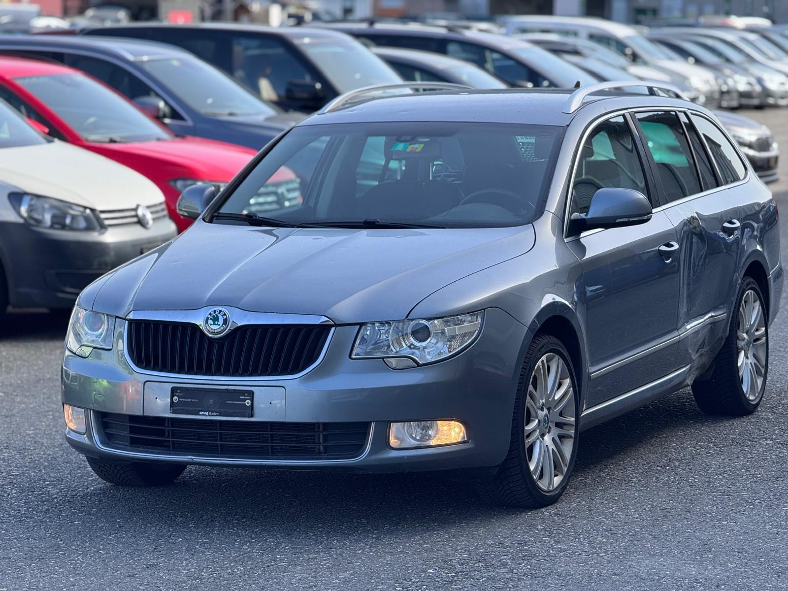 SKODA Superb Combi 3.6 FSI Ambition 4x4 DSG-image-1