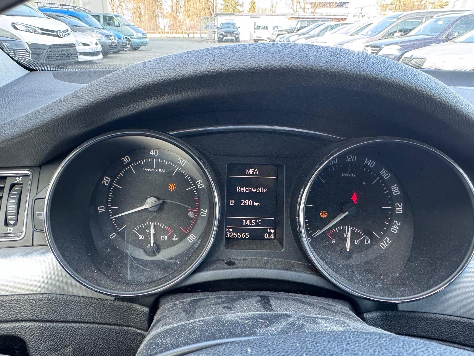 SKODA Superb Combi 3.6 FSI Ambition 4x4 DSG-image-11