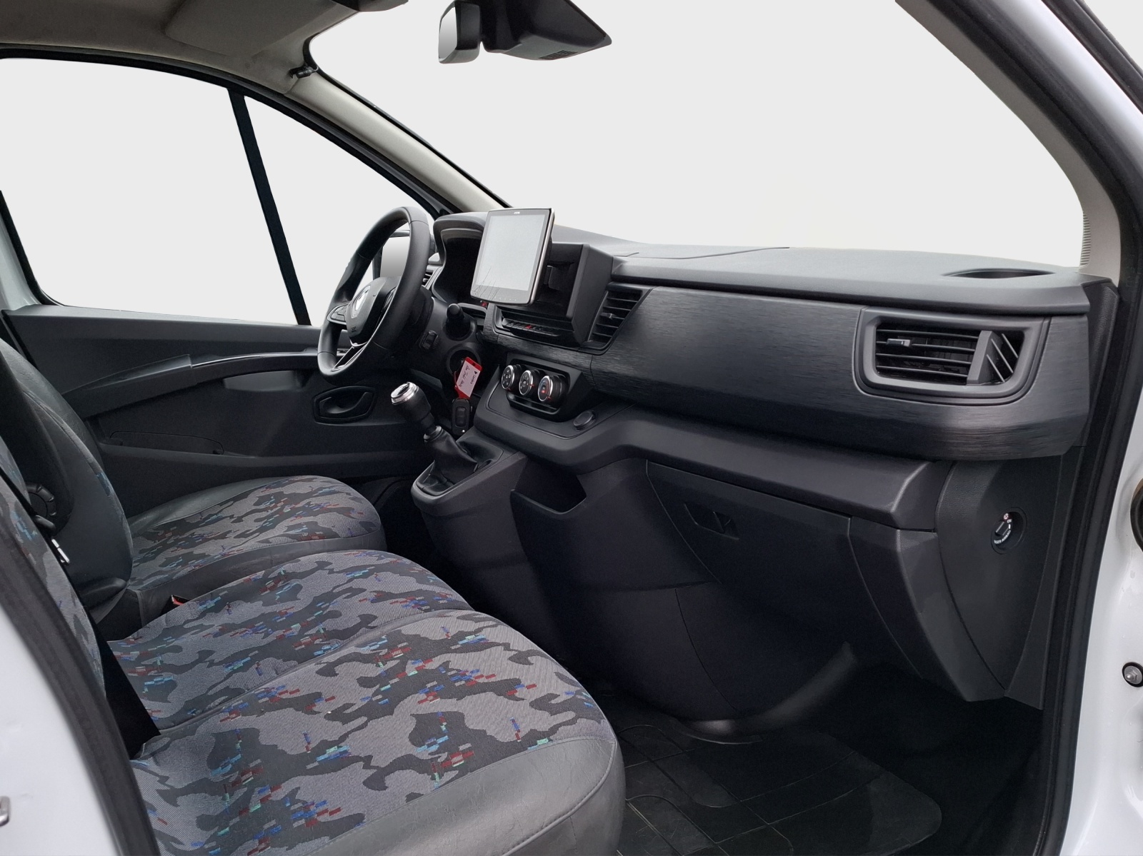 RENAULT Trafic 2.0 Blue dCi 150 Advance L2H2 EN // Anhängerkupplung-image-13