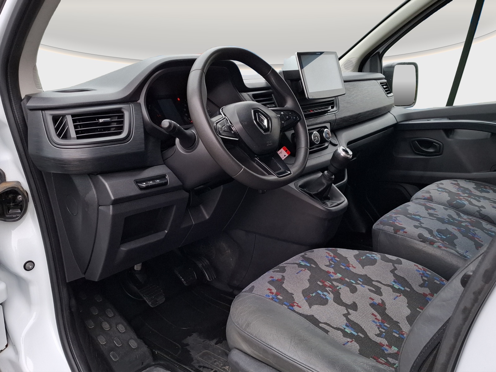 RENAULT Trafic 2.0 Blue dCi 150 Advance L2H2 EN // Anhängerkupplung-image-11