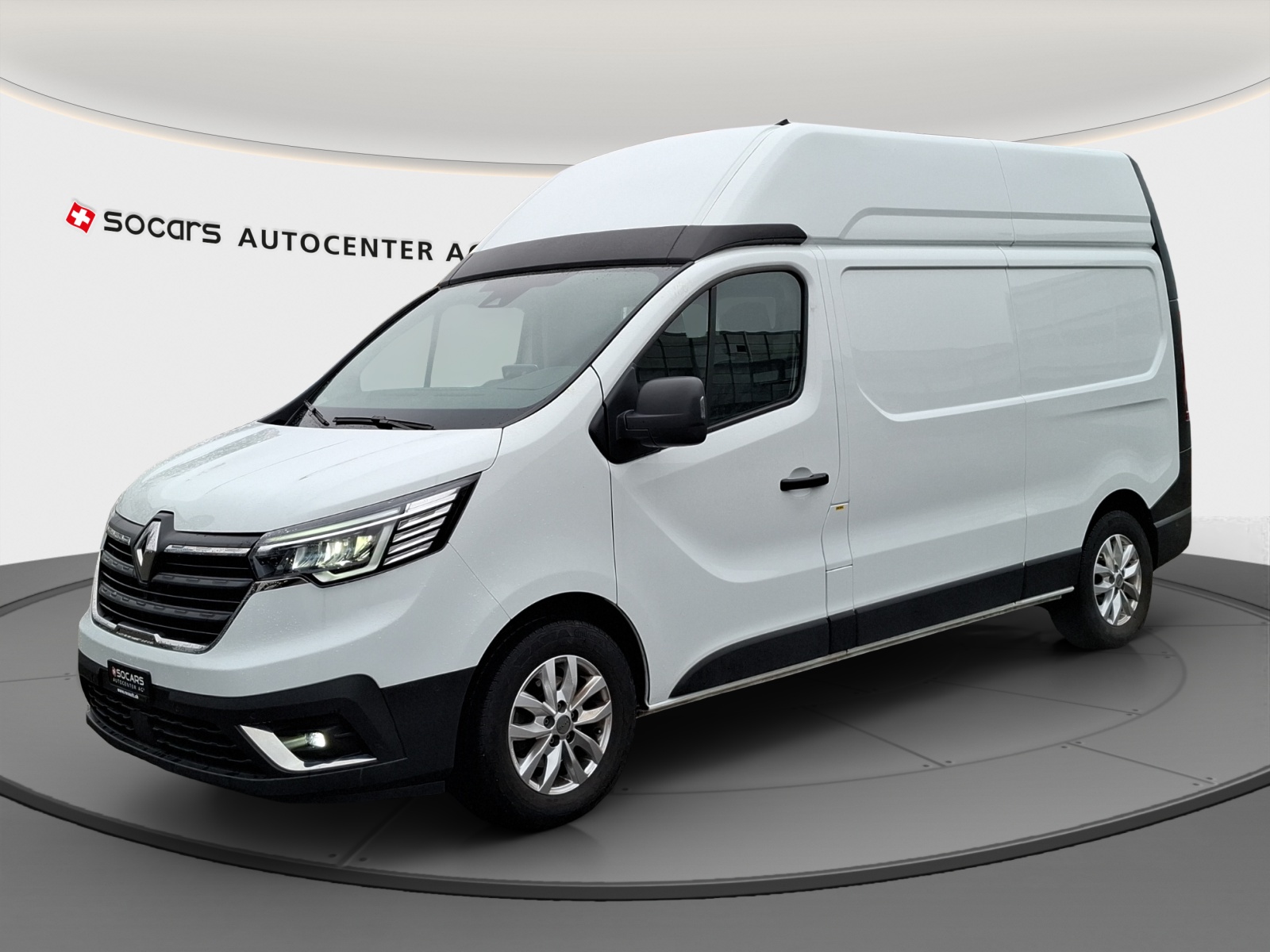RENAULT Trafic 2.0 Blue dCi 150 Advance L2H2 EN // Anhängerkupplung
