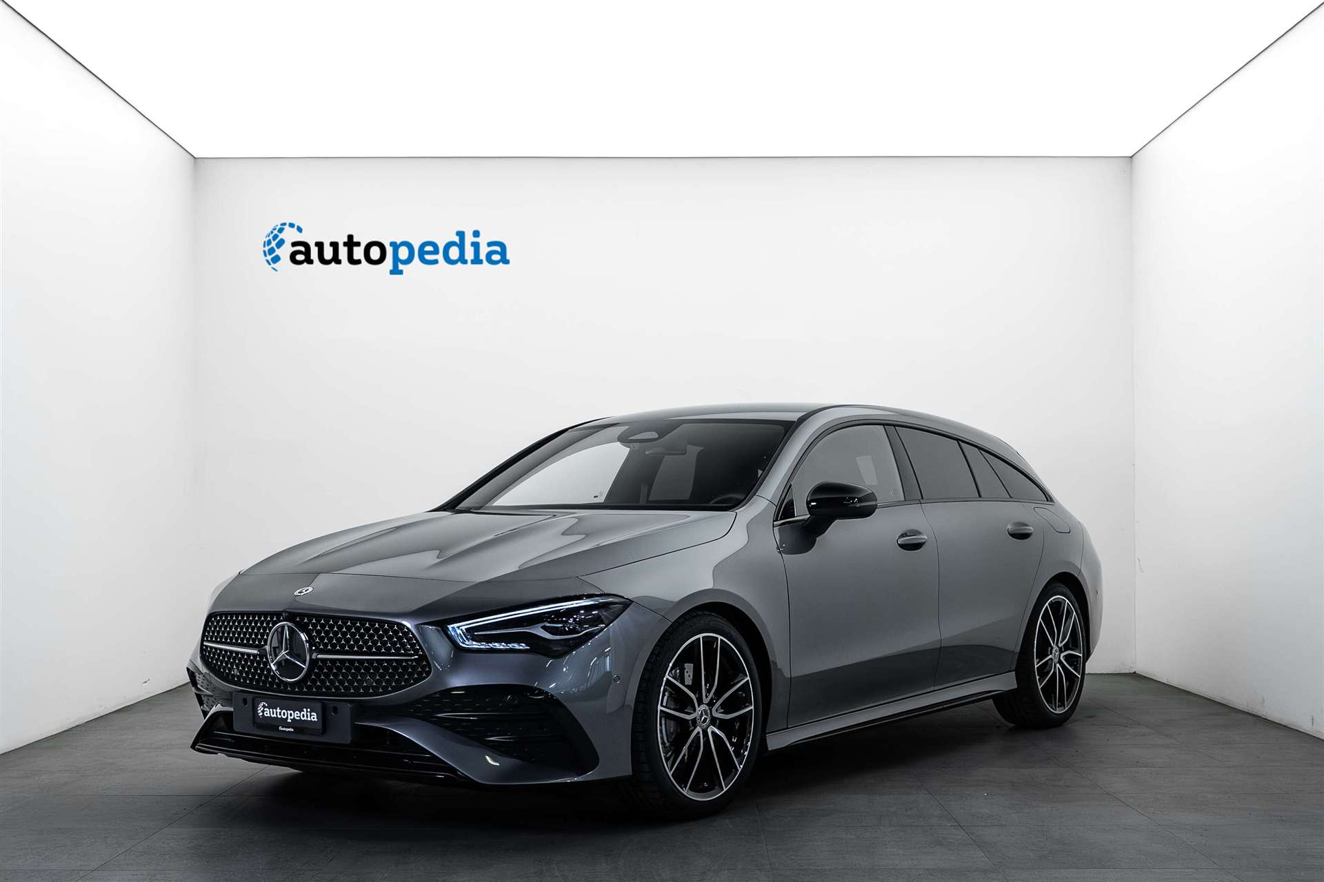 MERCEDES-BENZ CLA Shooting Brake 200 AMG Line Advanced Plus DCT-Automat-image-0