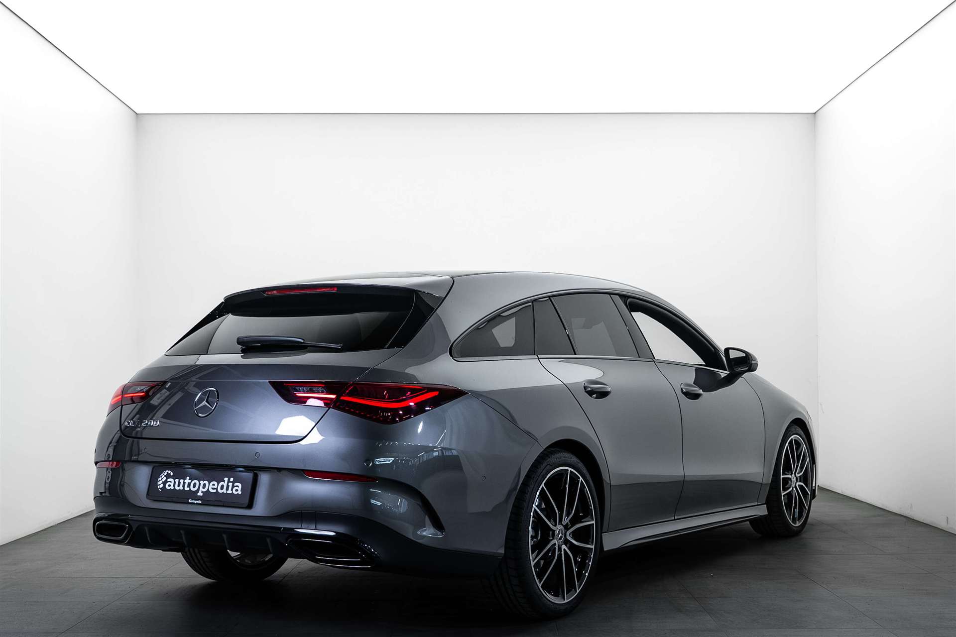 MERCEDES-BENZ CLA Shooting Brake 200 AMG Line Advanced Plus DCT-Automat-showroom-element-2
