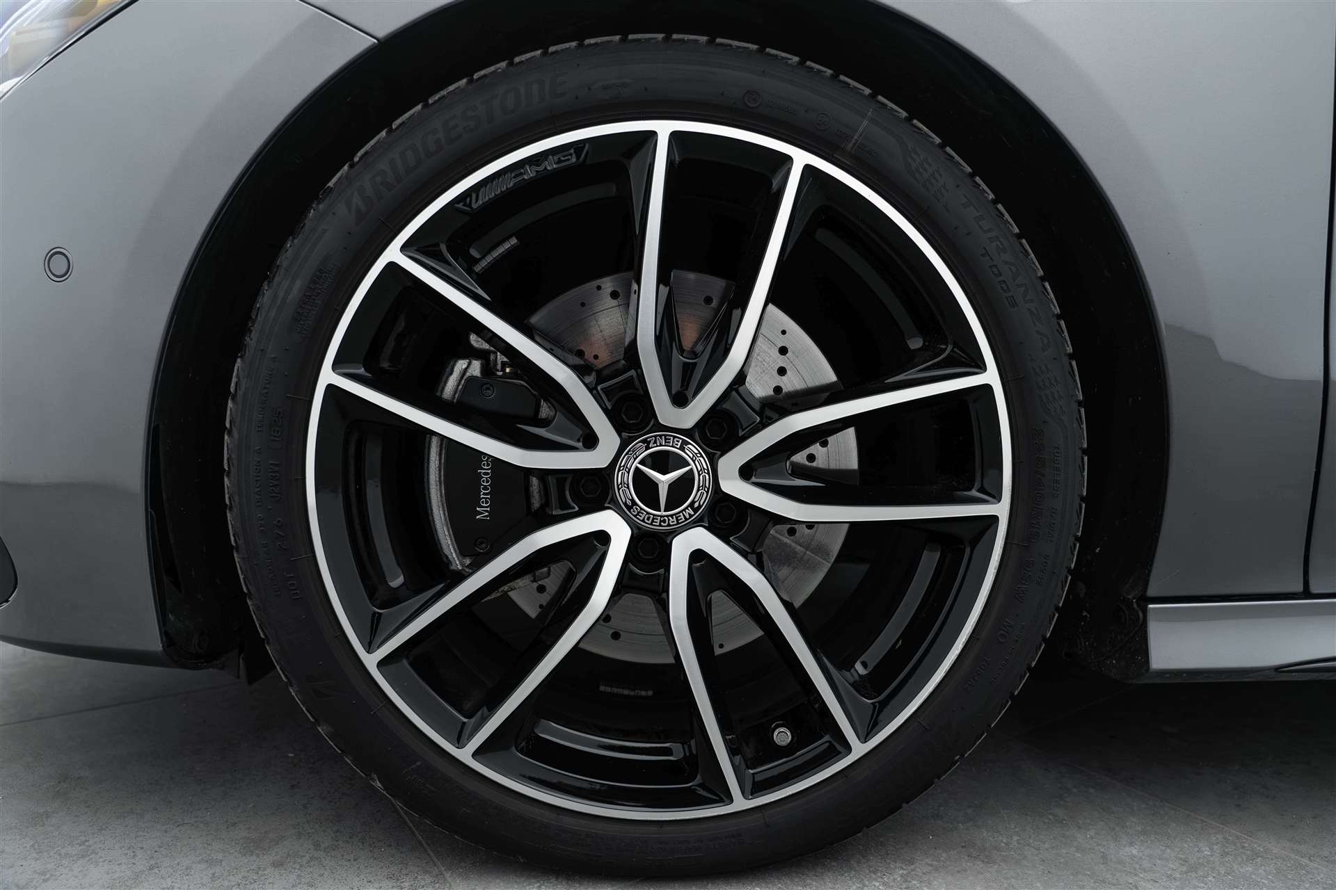 MERCEDES-BENZ CLA Shooting Brake 200 AMG Line Advanced Plus DCT-Automat-image-5