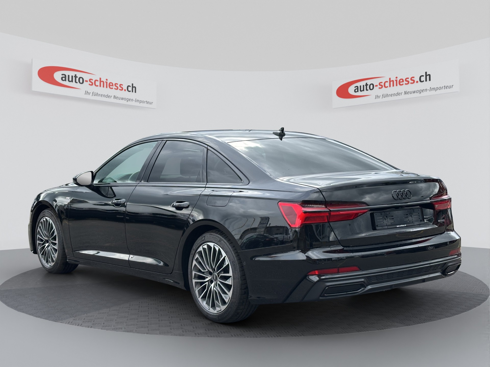 AUDI A6 Limousine 50 TFSIe quattro S-Line Schwarz Plus S-tronic-image-2