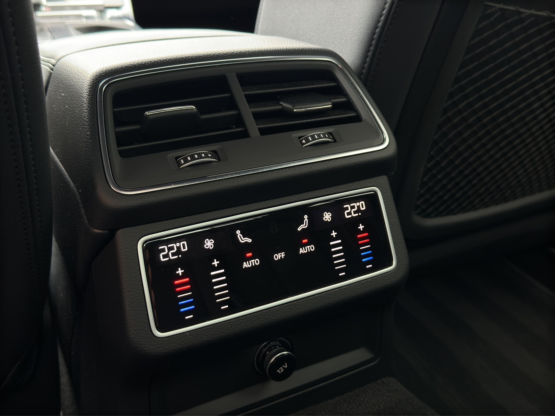 AUDI A6 Limousine 50 TFSIe quattro S-Line Schwarz Plus S-tronic-image-15