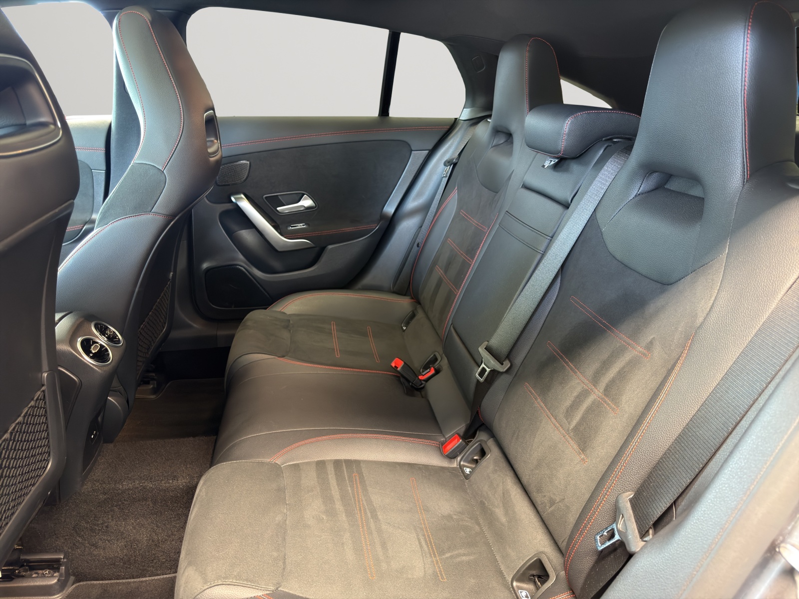 Image MERCEDES-BENZ CLA-200 CLA SB 200 AMG Line 7G