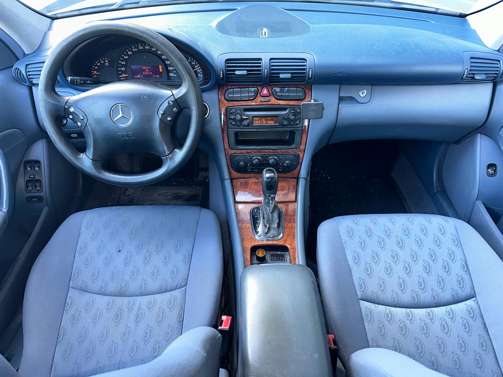 MERCEDES-BENZ C 220 CDI Classic-image-6