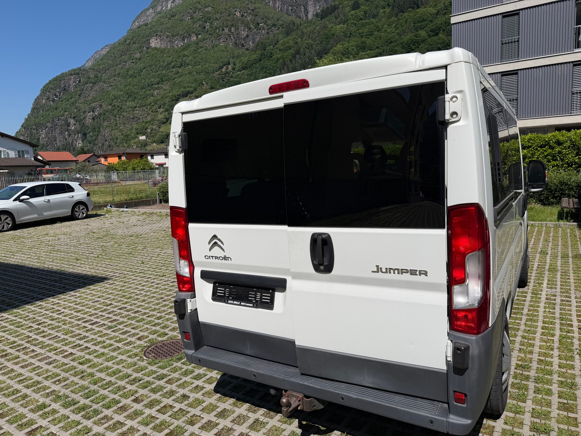 CITROEN 2.0 BlueHDi 163 Attraction-image-2